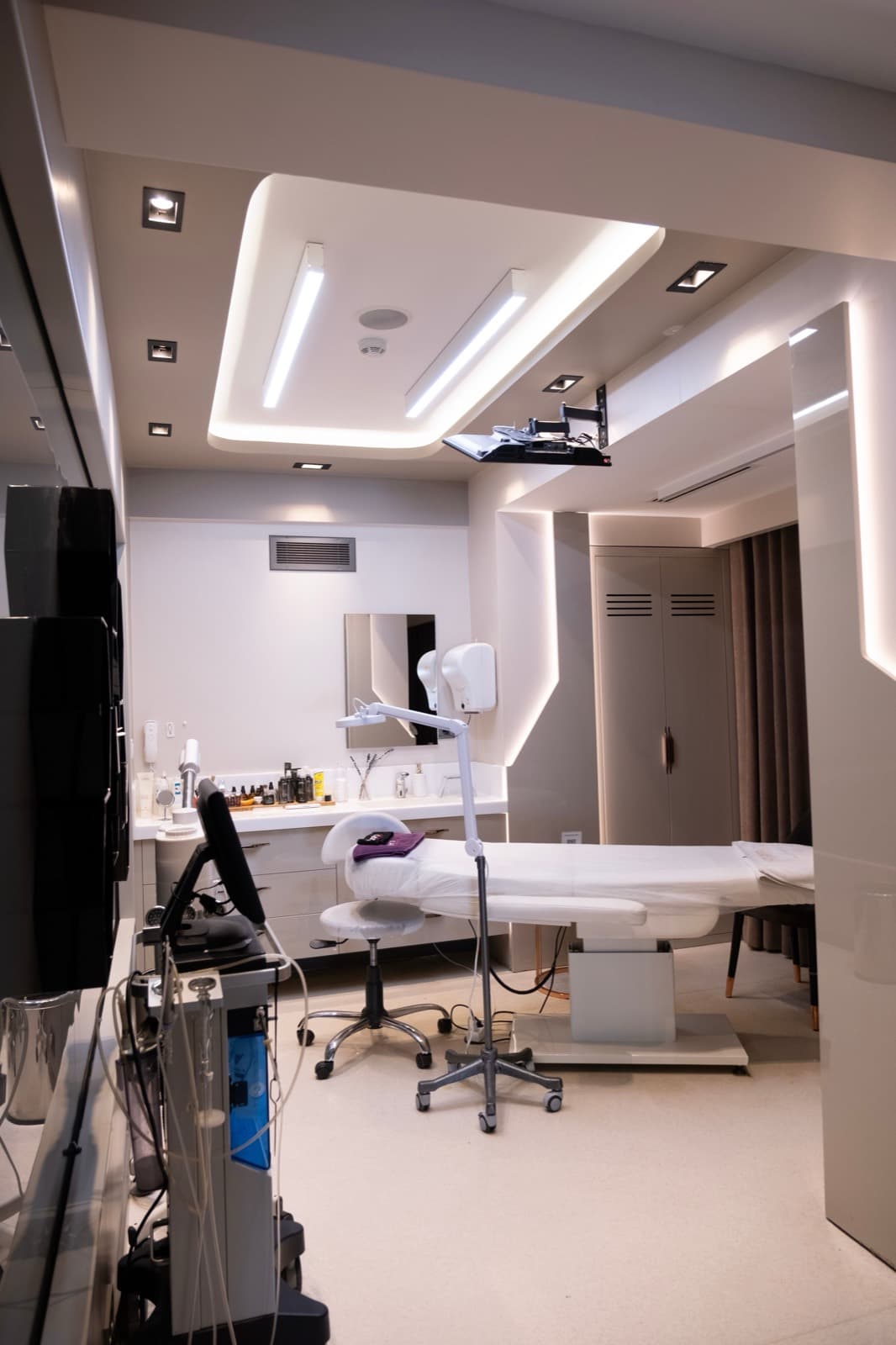 SMP Istanbul klinik tedavi odası - farklı açı